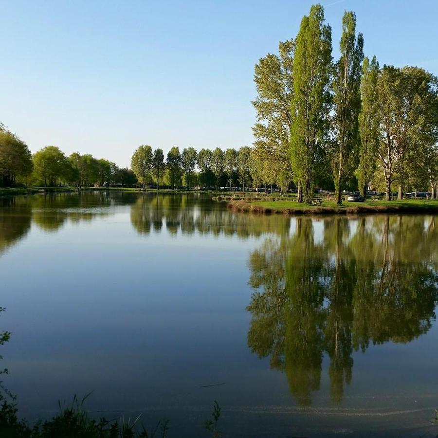 L'Oasis Des Dombes Hotel Ambérieux-en-Dombes Екстериор снимка