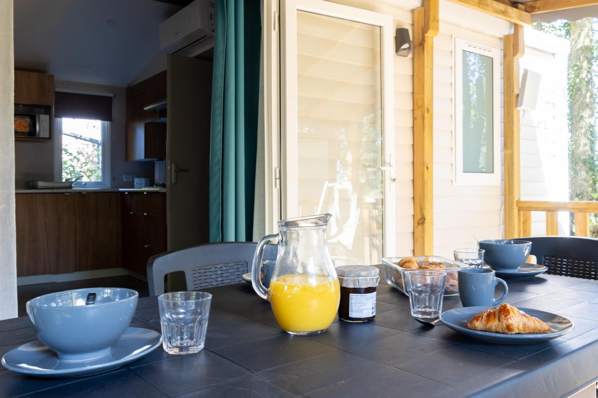 L'Oasis Des Dombes Hotel Ambérieux-en-Dombes Стая снимка